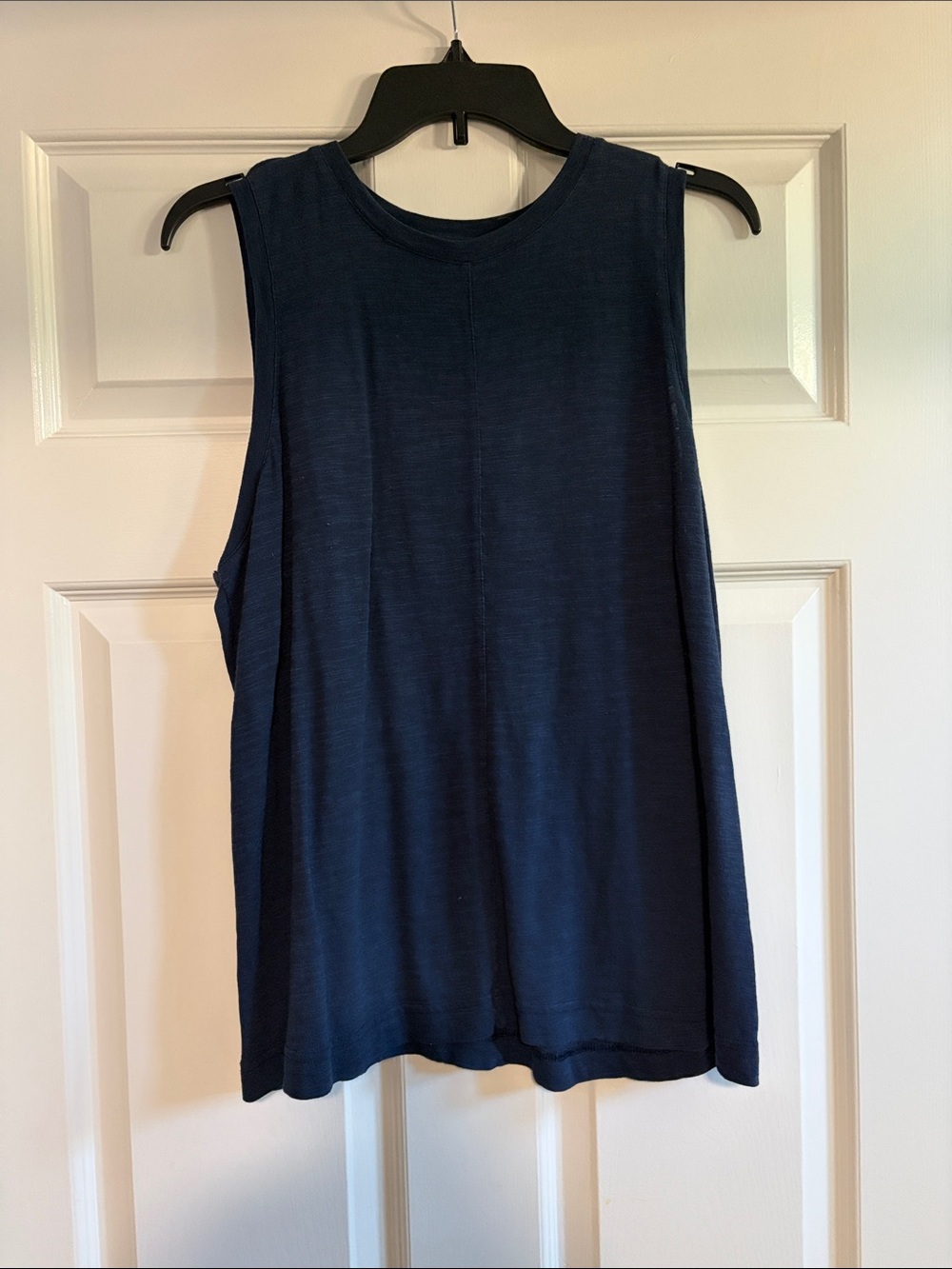 CaslonSleeveless Navy Tank Top - Classic Women's Essential